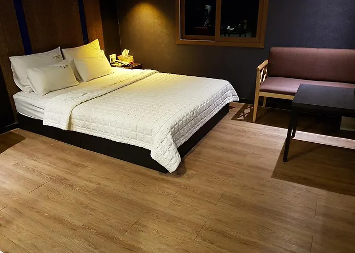 Hotel Vitamin 2*