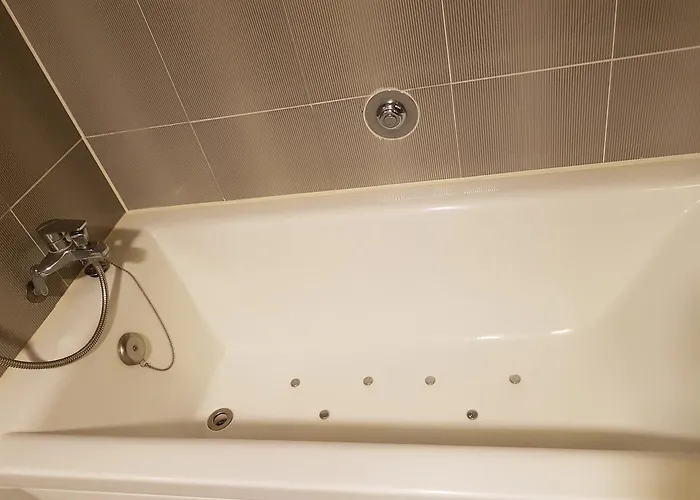 Vitamin Hotel