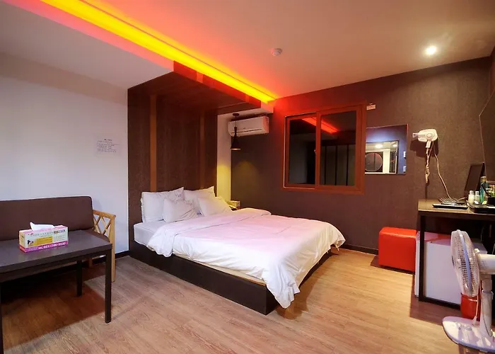 Hotel Vitamin 2*