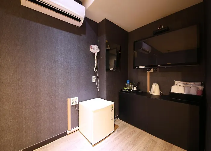 Vitamin Hotel 2*